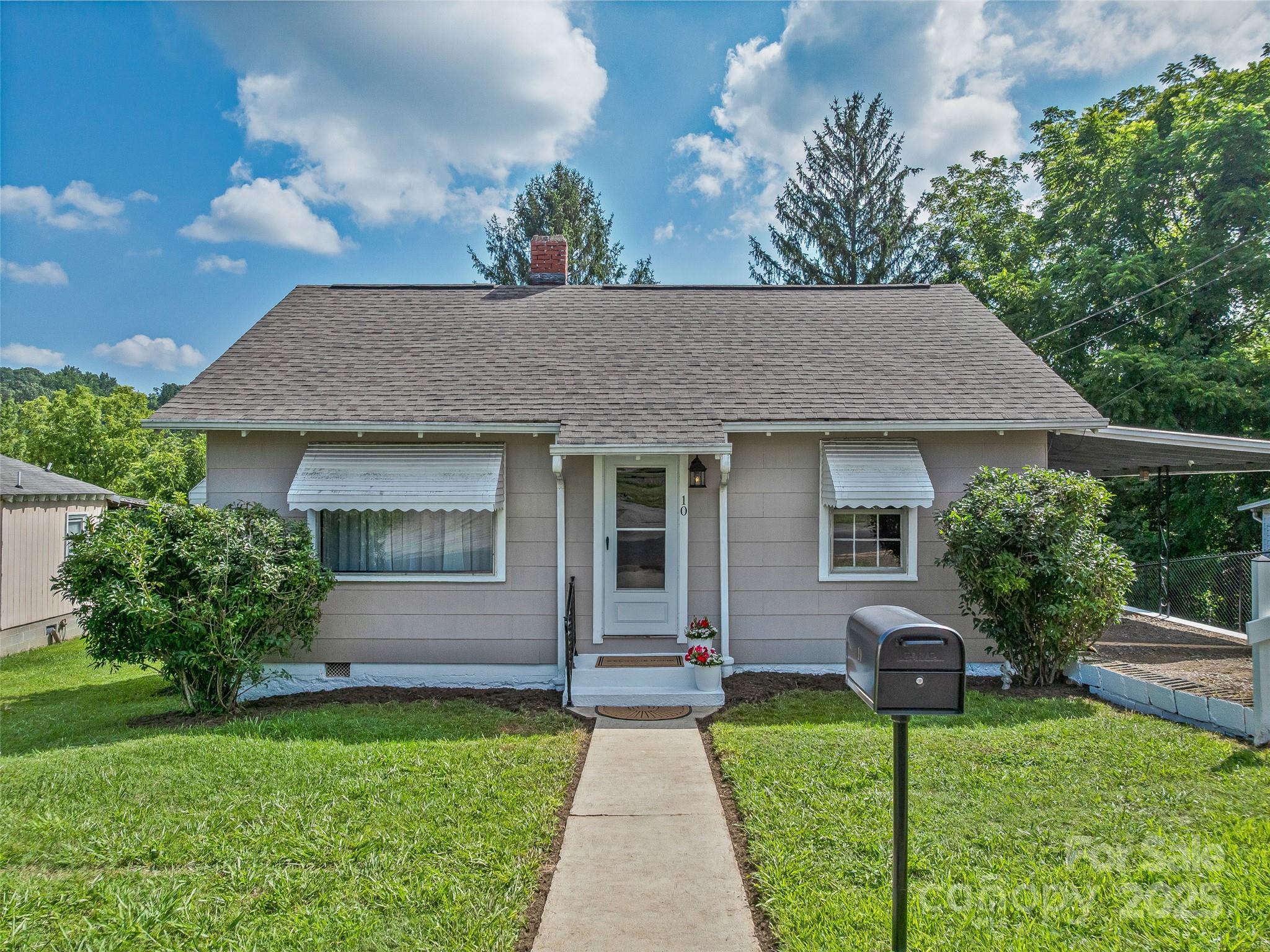 10 Old Pisgah Highway Candler NC 28715