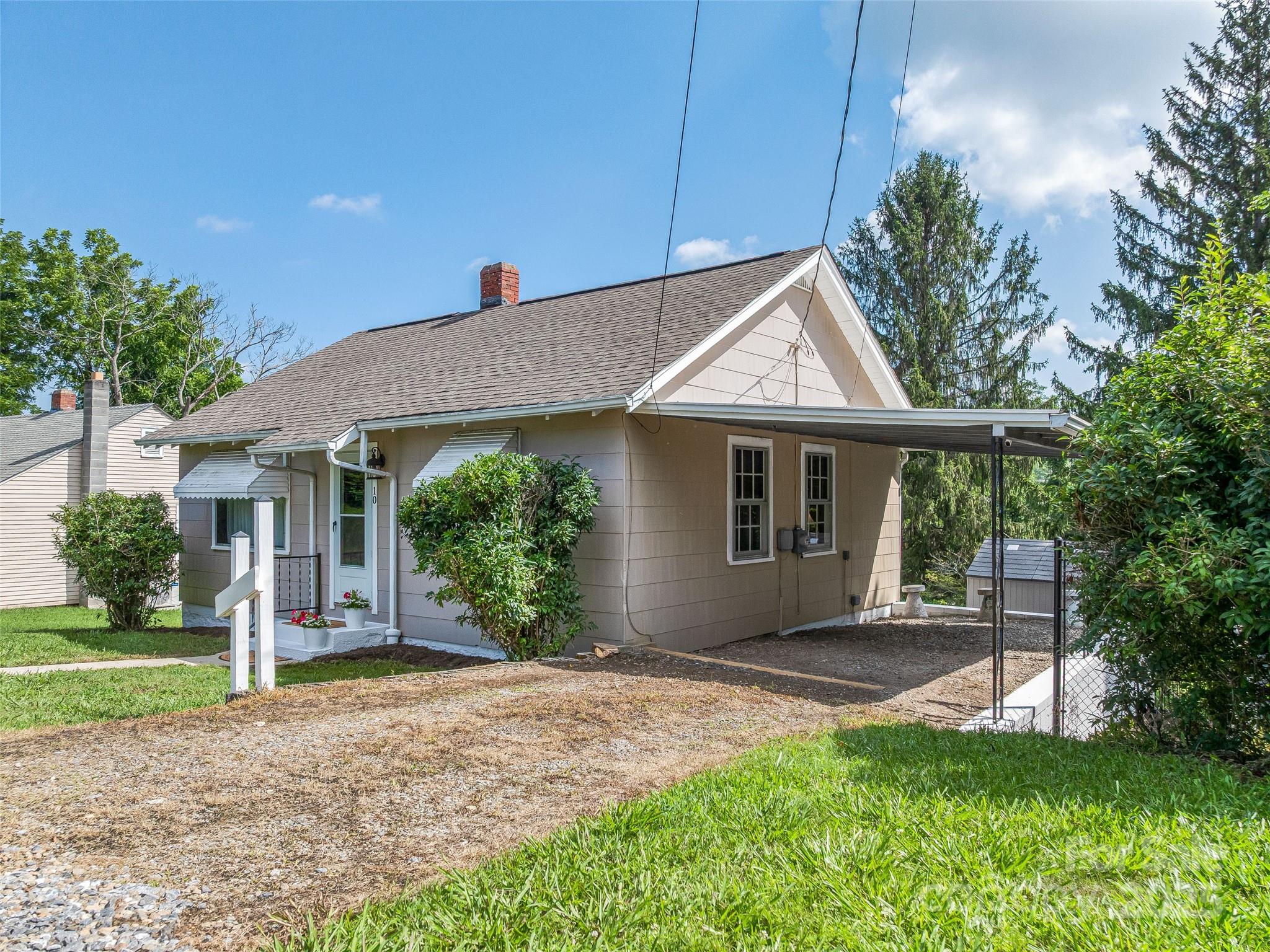 10 Old Pisgah Highway Candler NC 28715
