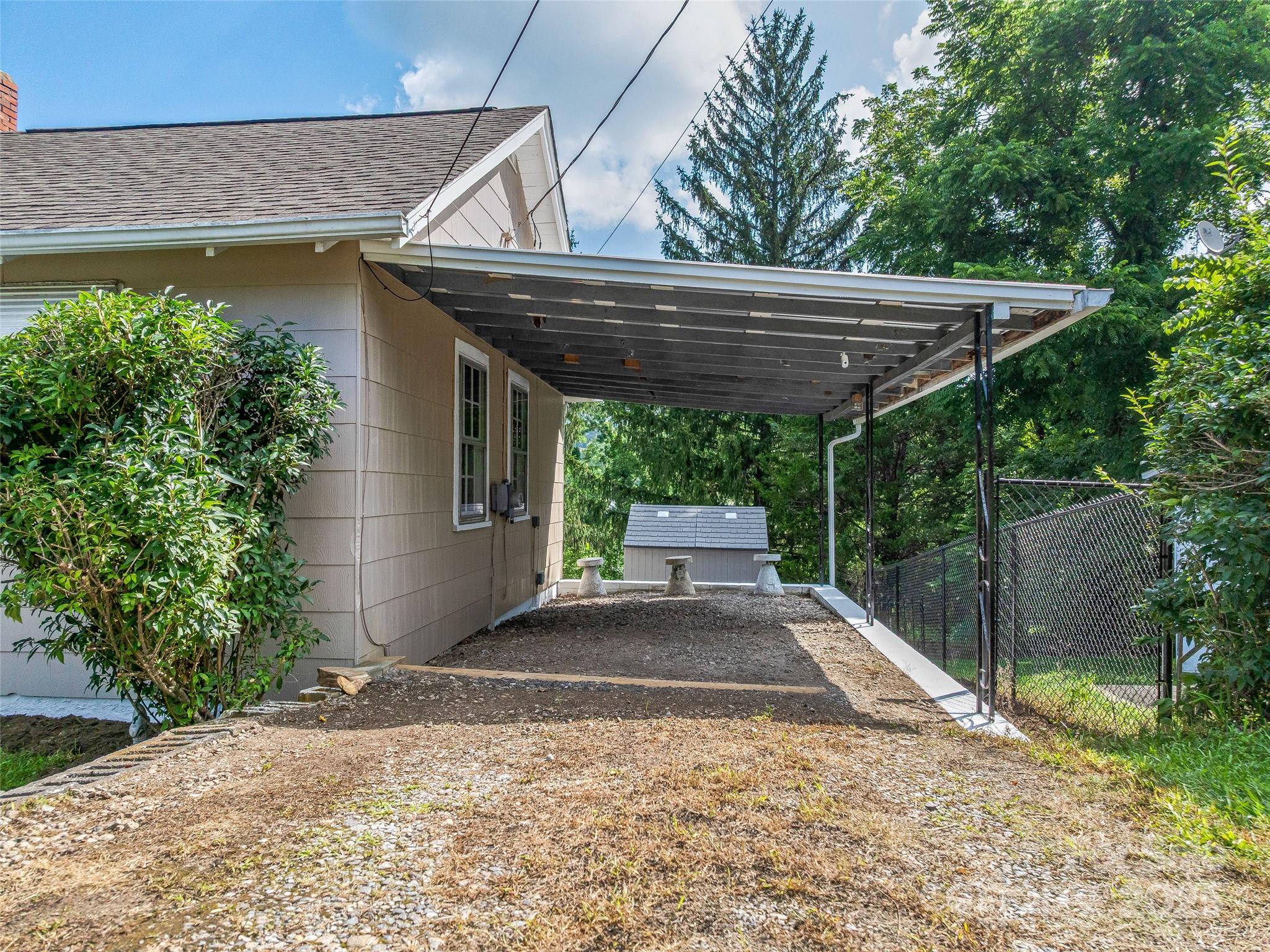 10 Old Pisgah Highway Candler NC 28715