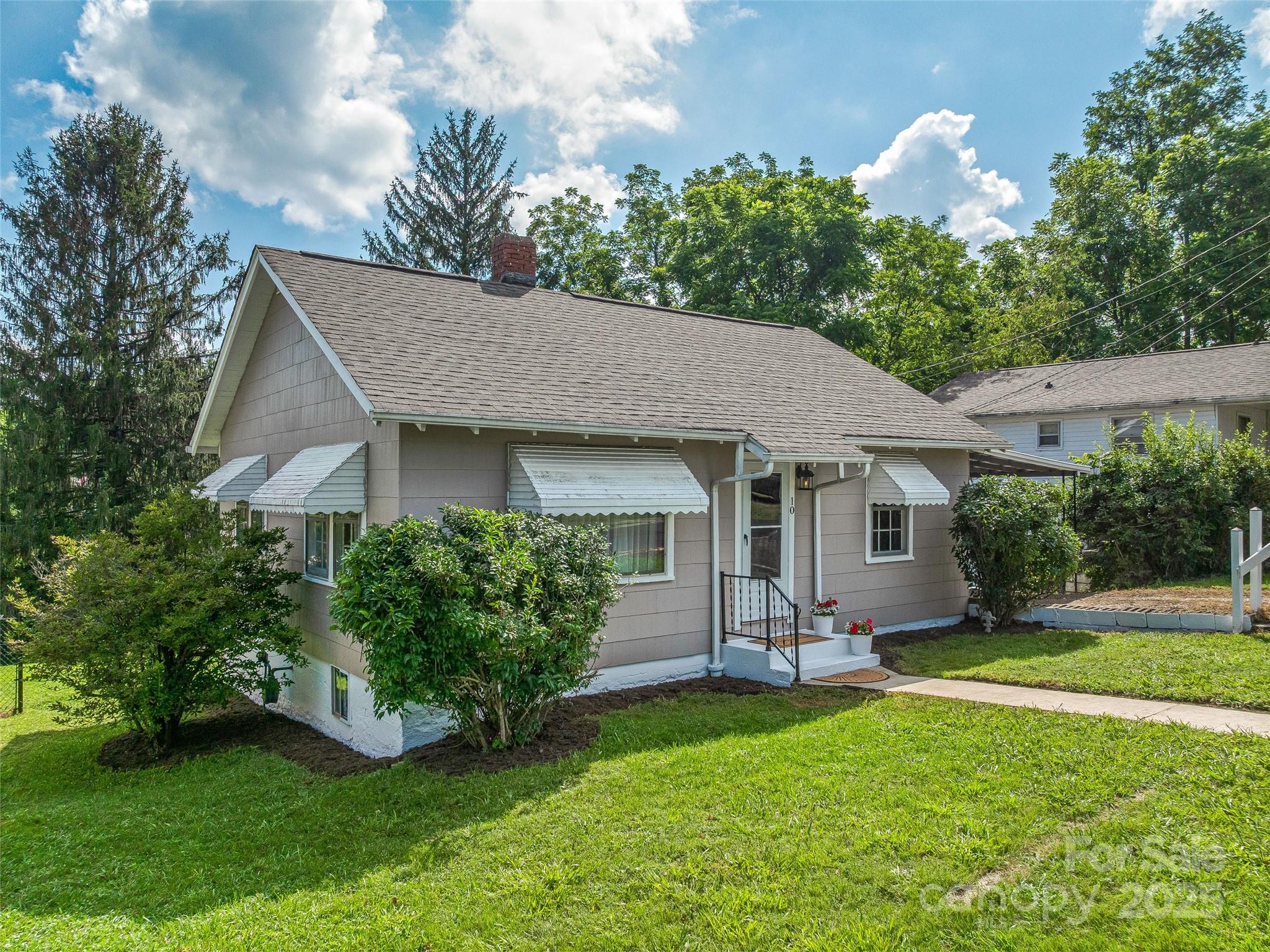 10 Old Pisgah Highway Candler NC 28715