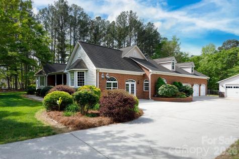 4307 Edgeland Road Edgemoor SC 29712