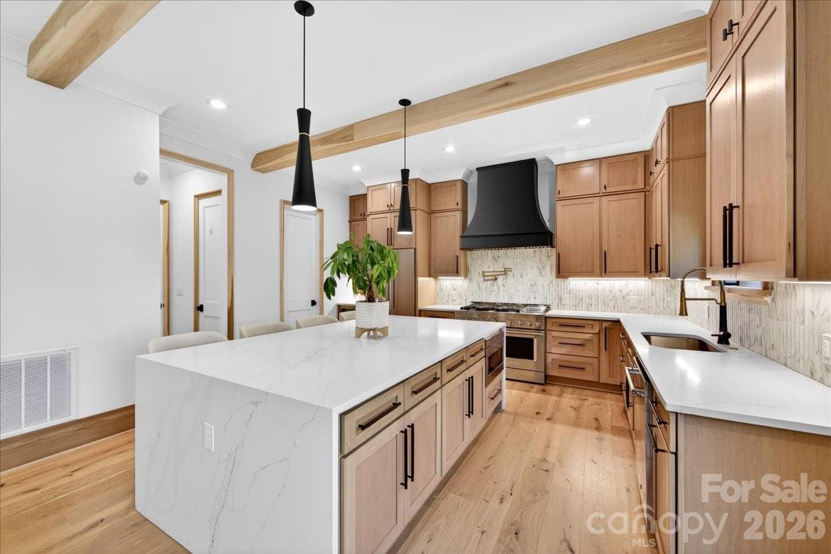 725 Hillside Avenue Charlotte NC 28209
