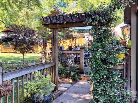 317 Wilcrest Drive Matthews NC 28105