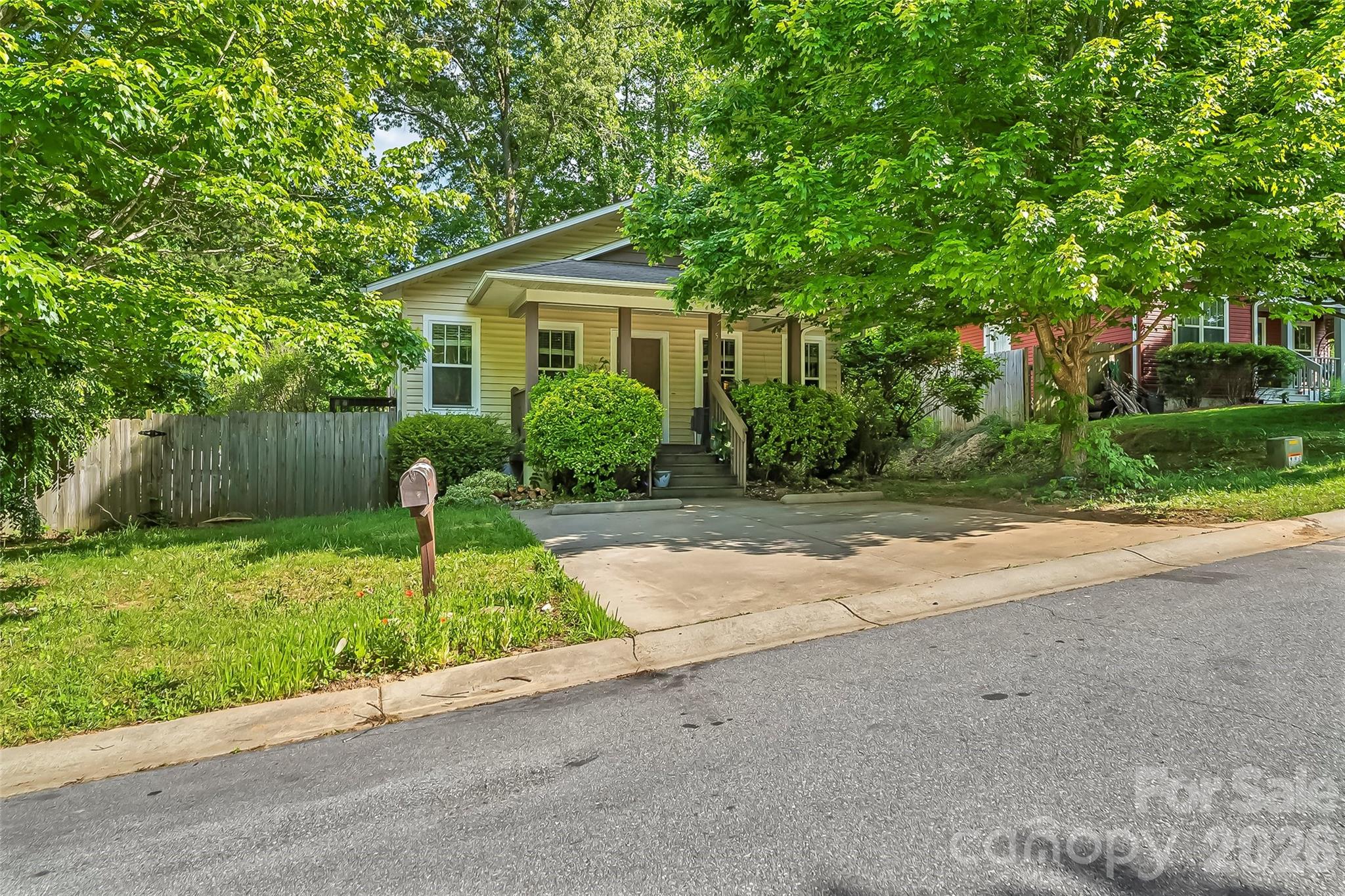 5 Springmill Drive Asheville NC 28806