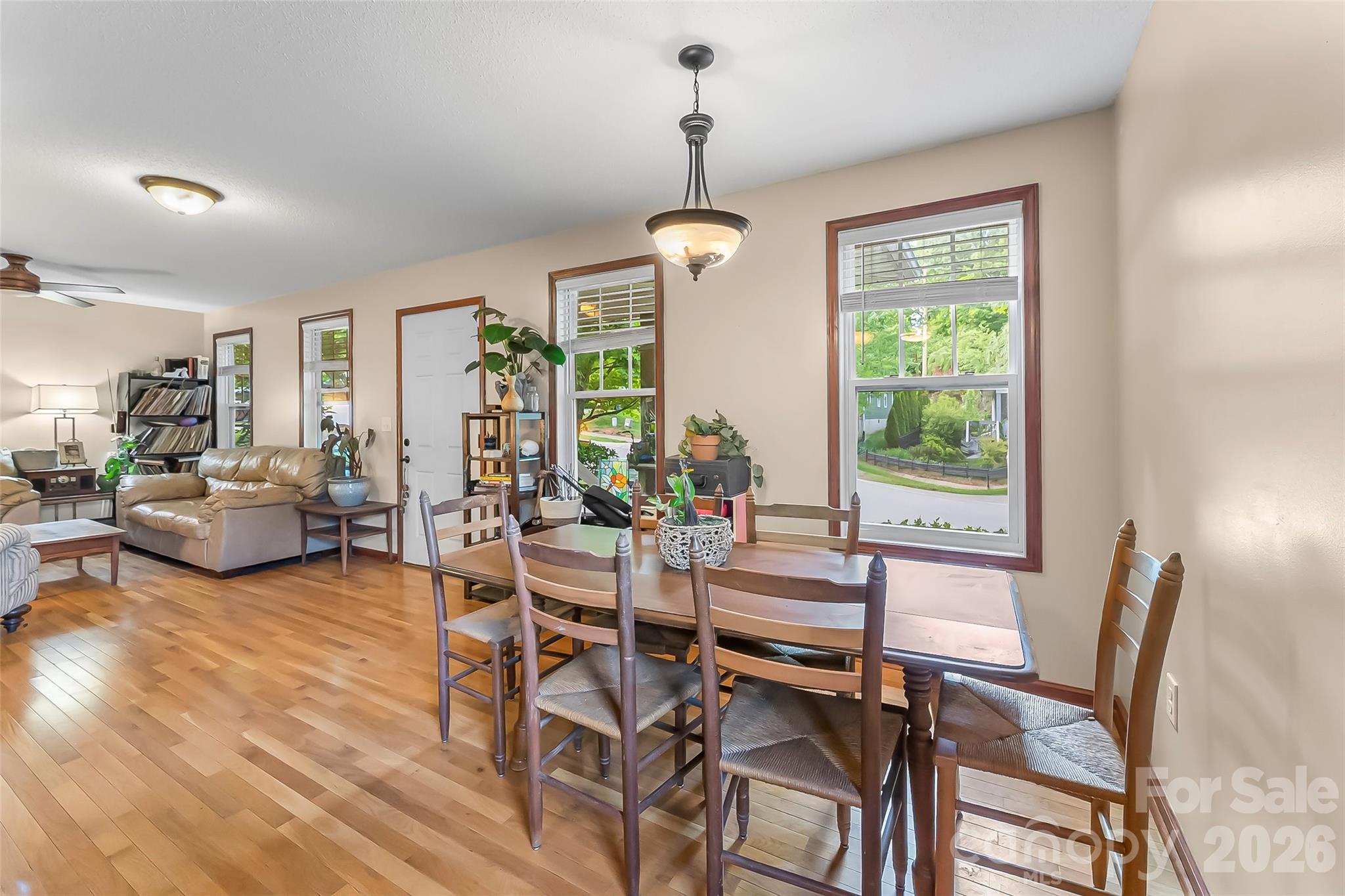 5 Springmill Drive Asheville NC 28806