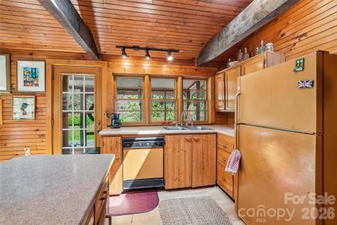 66 Pinto Trail Sylva NC 28779