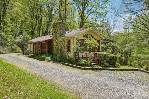 66 Pinto Trail Sylva NC 28779