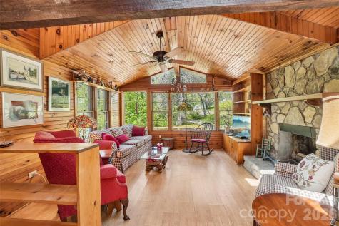 66 Pinto Trail Sylva NC 28779