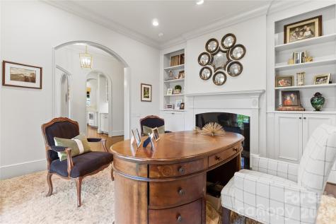 2837 Forest Drive Charlotte NC 28211