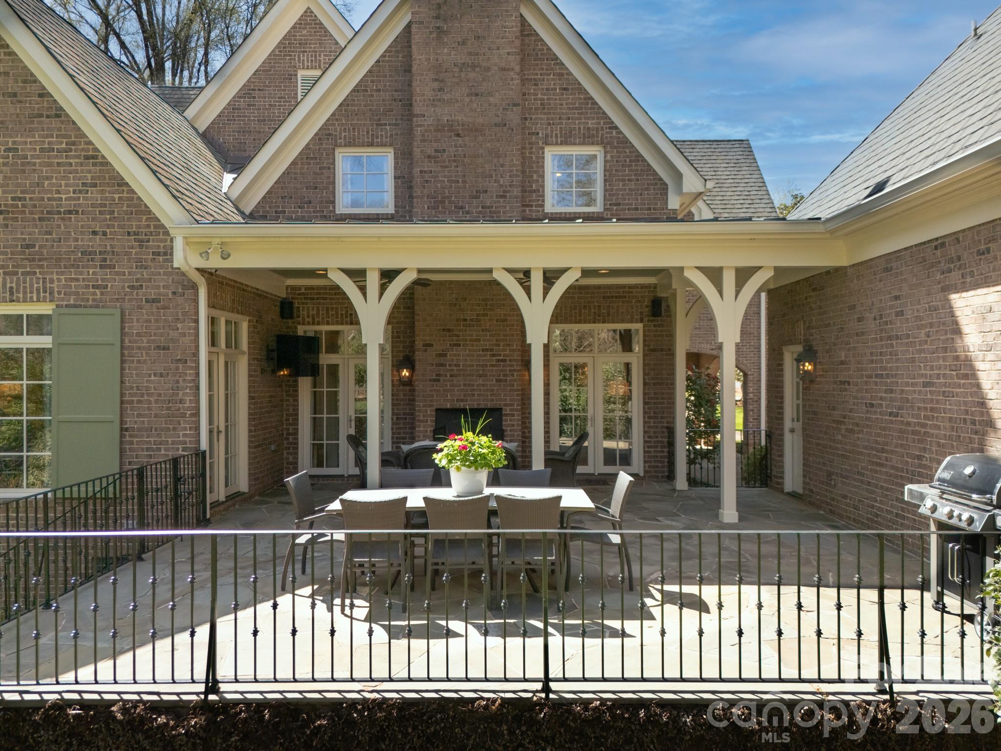 2837 Forest Drive Charlotte NC 28211