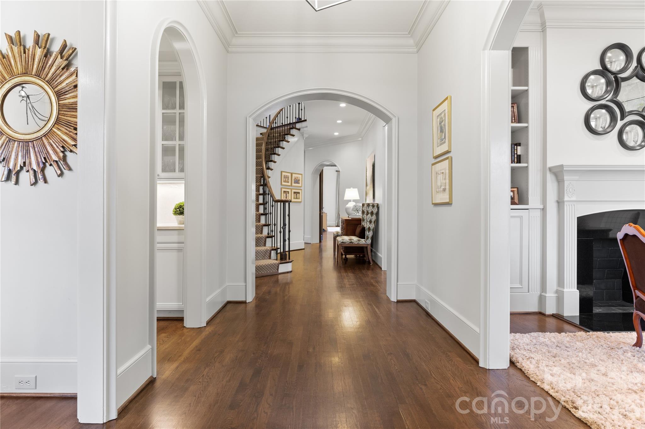 2837 Forest Drive Charlotte NC 28211