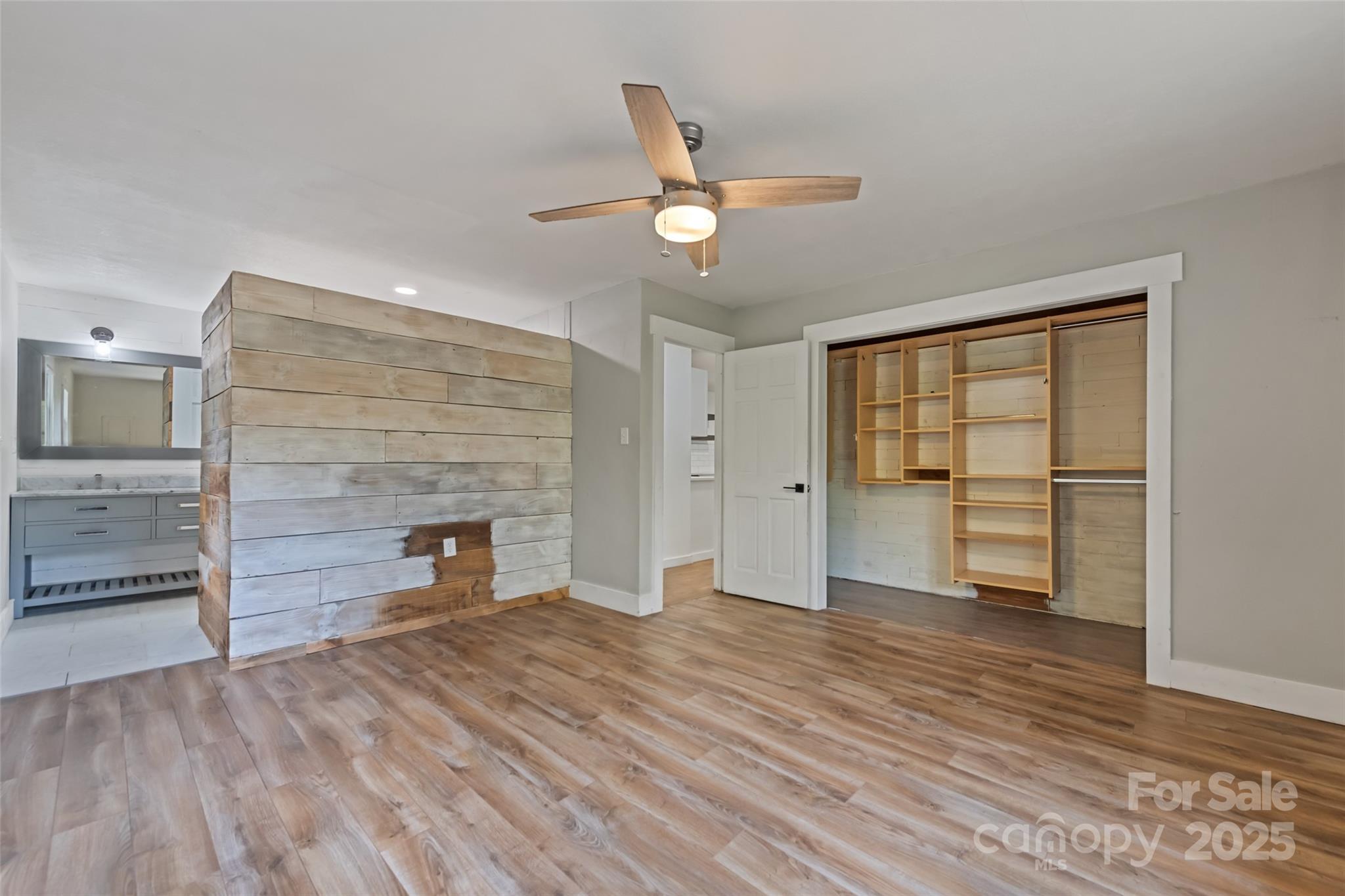 940 Haynes Cove Clyde NC 28721