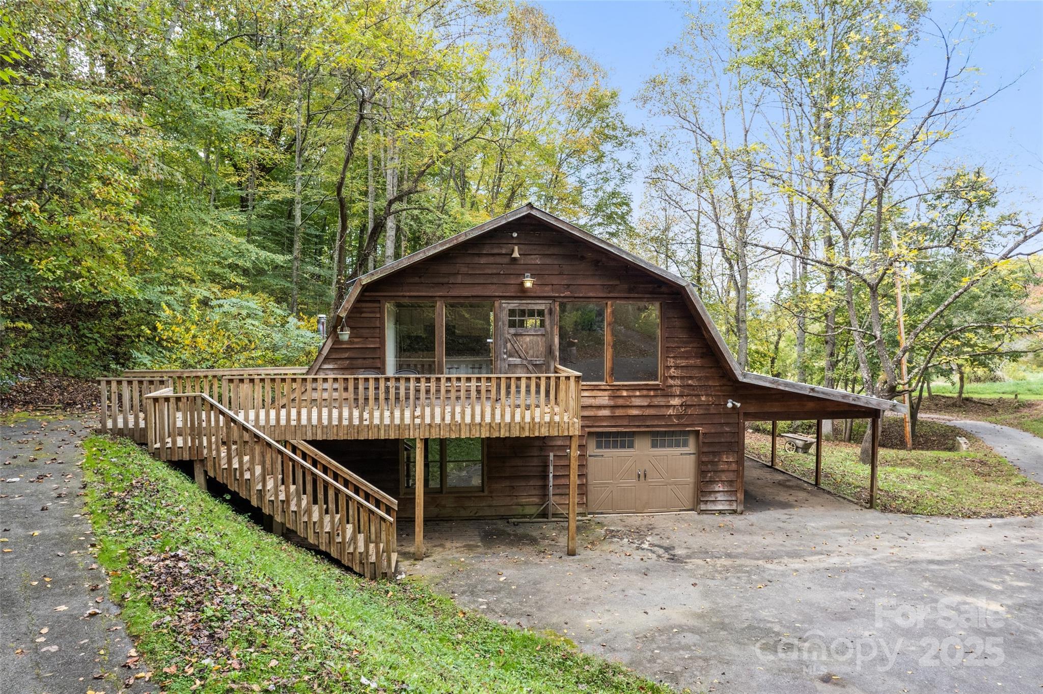 940 Haynes Cove Clyde NC 28721