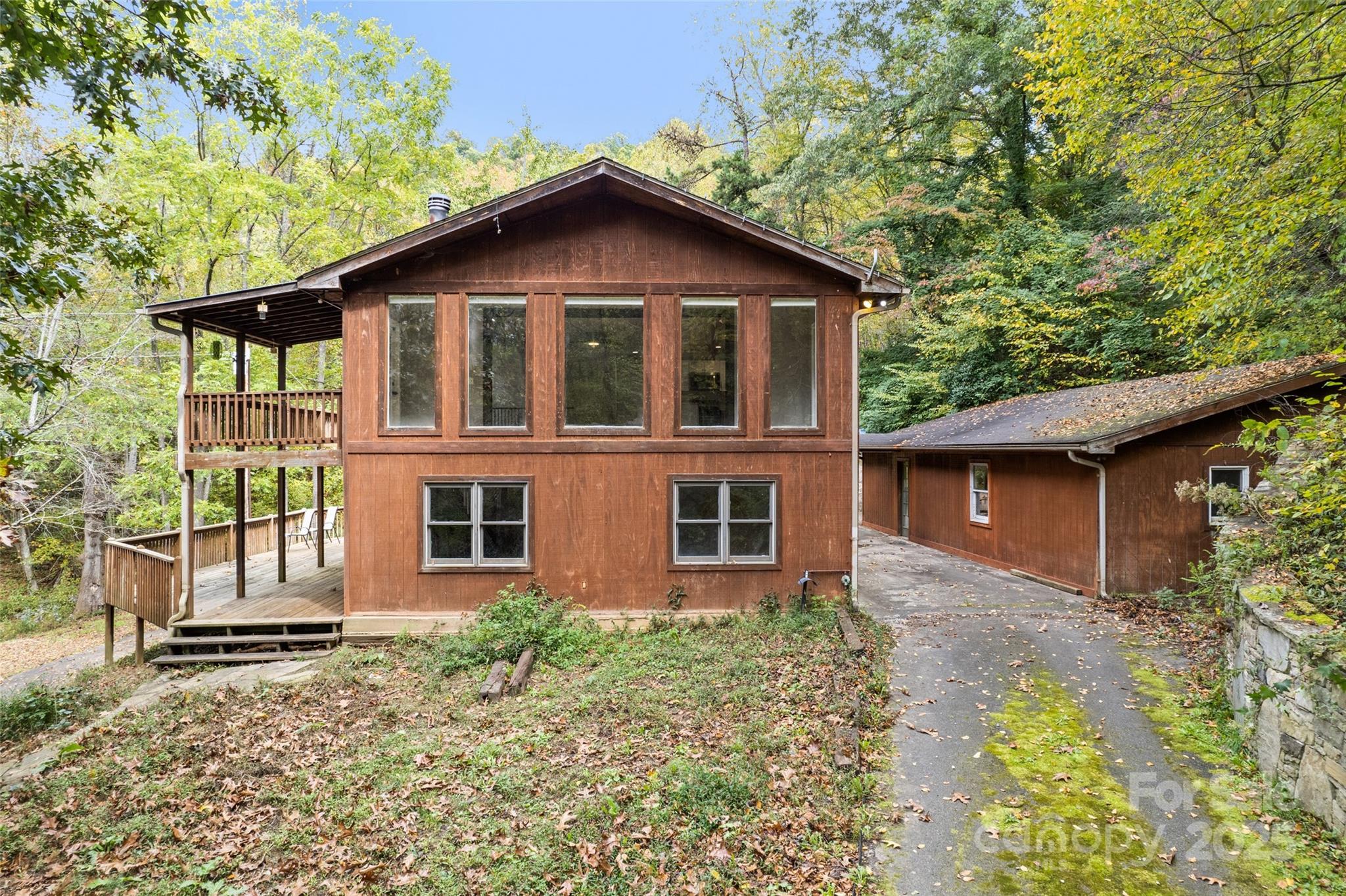 940 Haynes Cove Clyde NC 28721