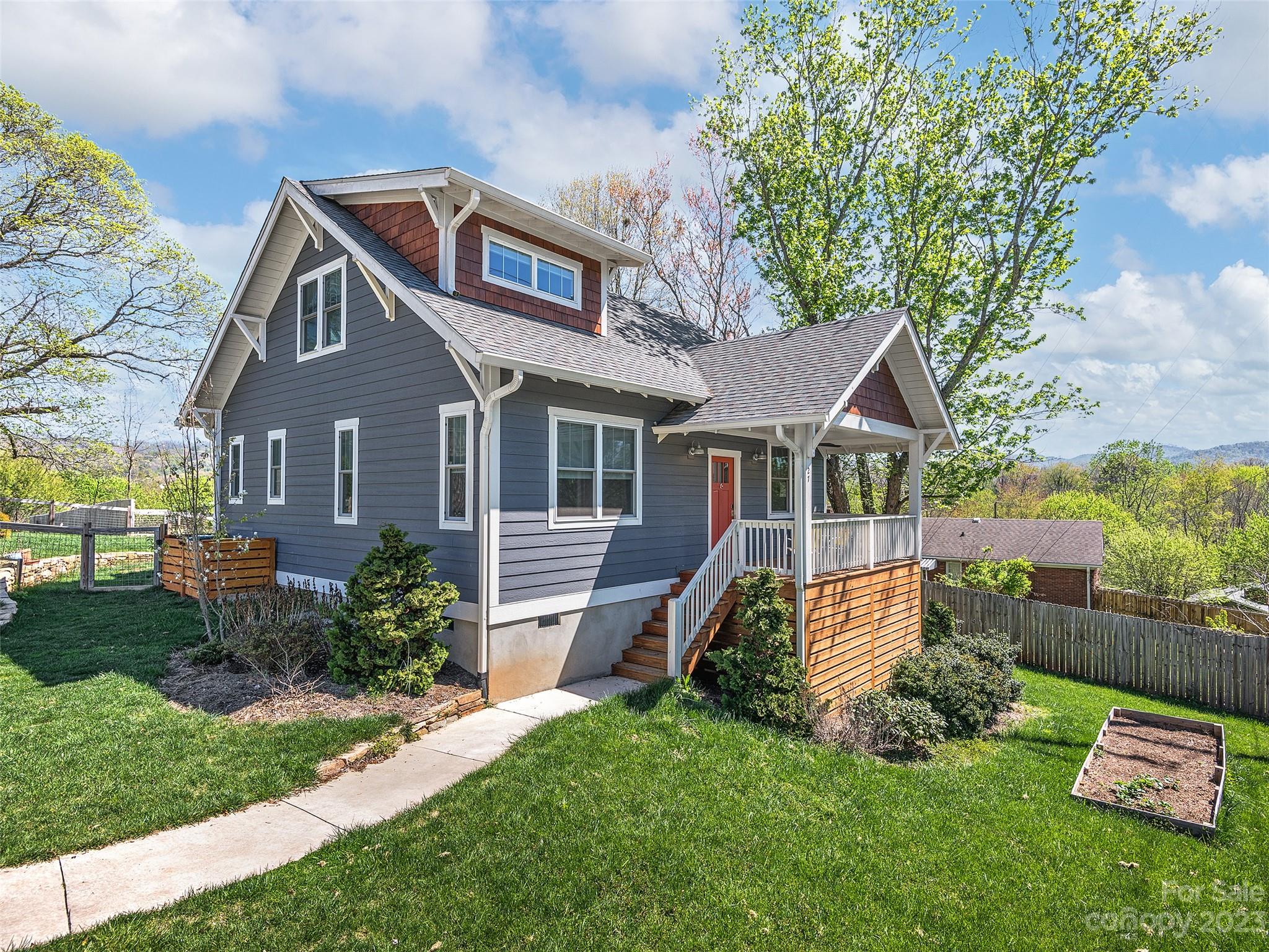27 Cottage Street Asheville NC 28804