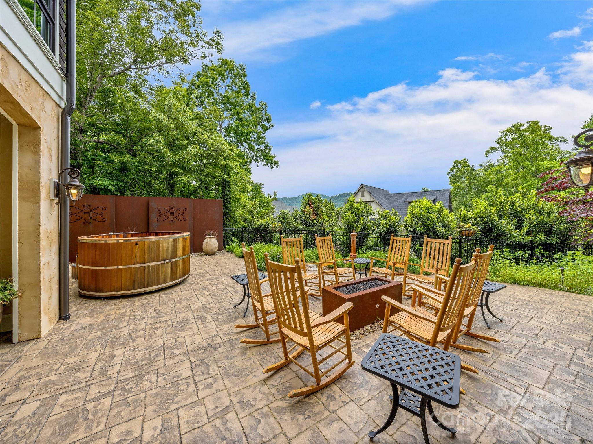 3 Bayonne Trail Asheville NC 28804