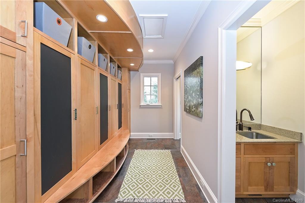 2420 Danbury Street Charlotte NC 28211