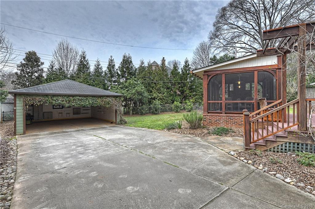 2420 Danbury Street Charlotte NC 28211