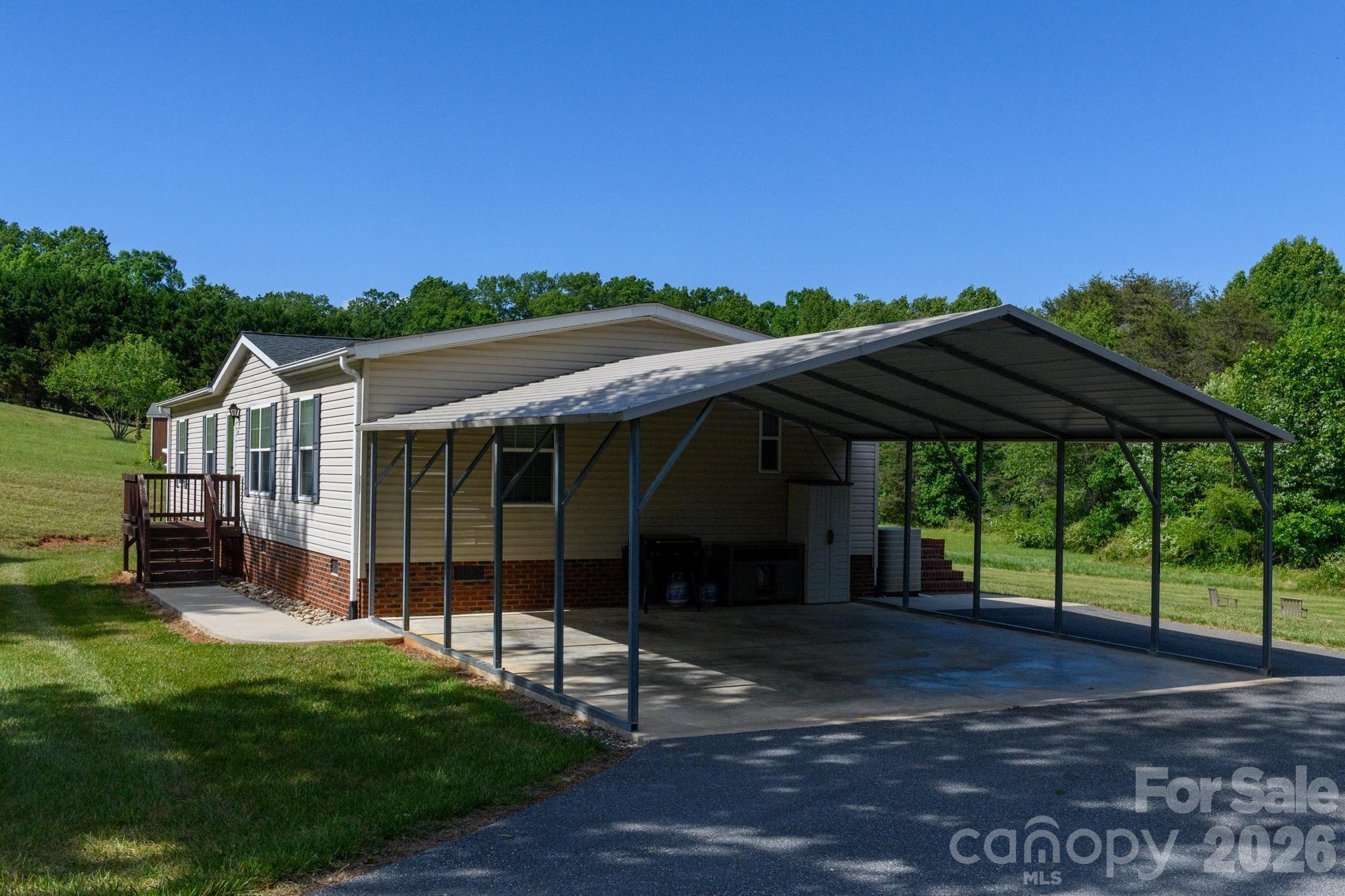 207 Mount Wesley Church Road Hiddenite NC 28636