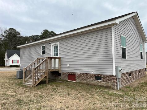 100 Amber Court Whitakers NC 27891