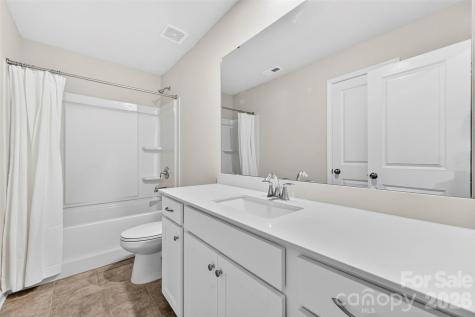 13016 Lannister Drive Charlotte NC 28278