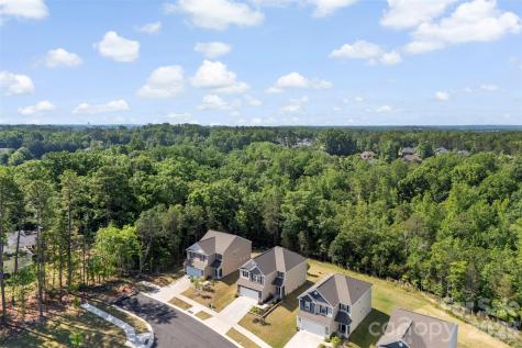 13016 Lannister Drive Charlotte NC 28278