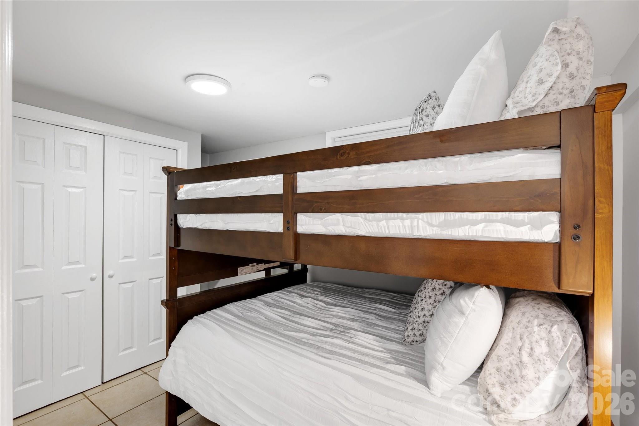 23 Springwood Drive Asheville NC 28805