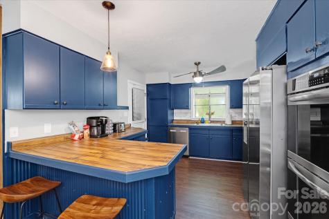 23 Springwood Drive Asheville NC 28805