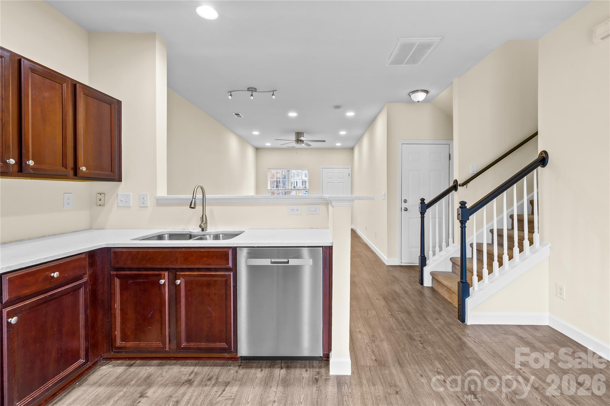15558 Stronvar House Lane Charlotte NC 28277