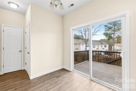 15558 Stronvar House Lane Charlotte NC 28277