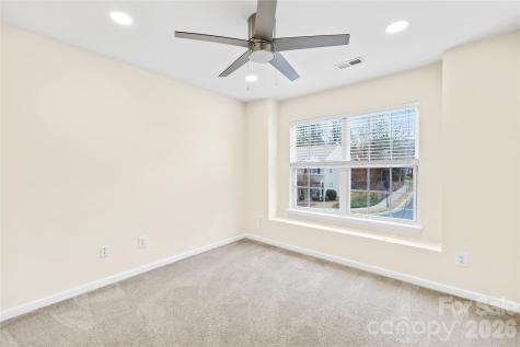 15558 Stronvar House Lane Charlotte NC 28277