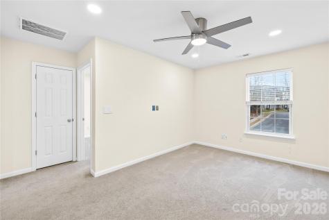 15558 Stronvar House Lane Charlotte NC 28277