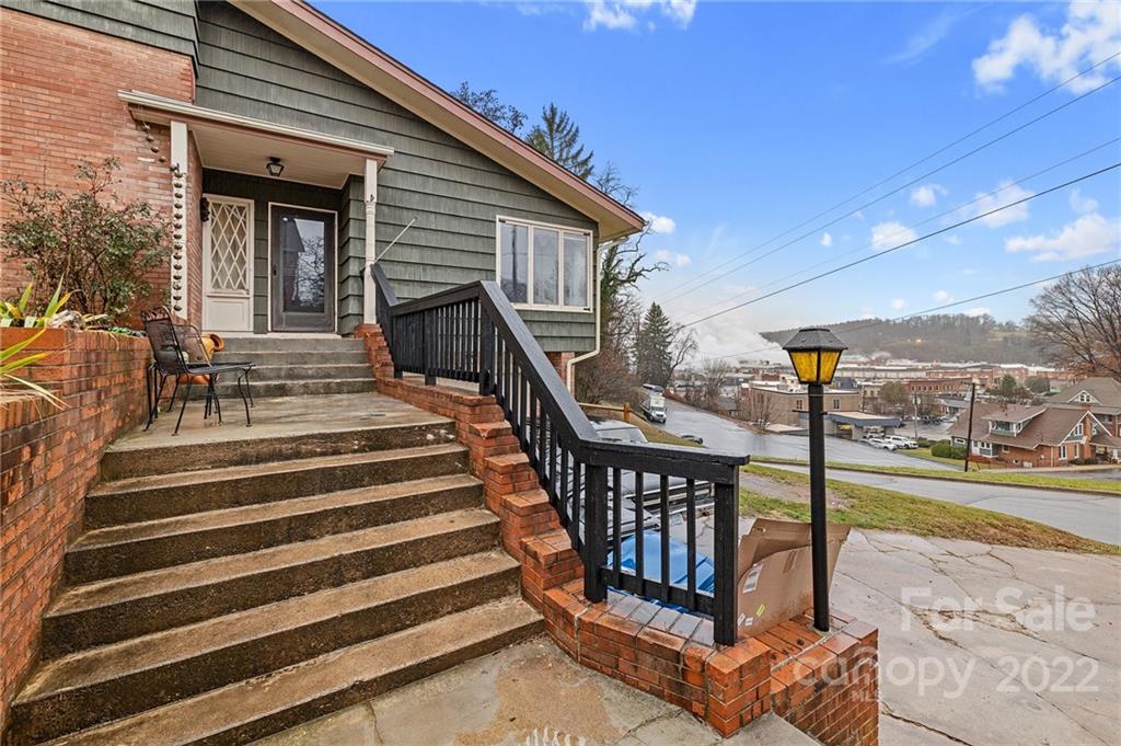 133 Maple Street Canton NC 28716