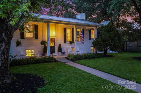 114 Greenfield Lane Hendersonville NC 28792