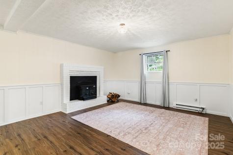 114 Greenfield Lane Hendersonville NC 28792