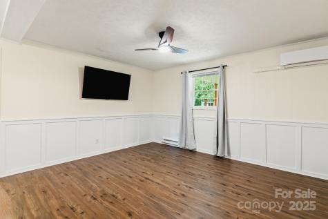 114 Greenfield Lane Hendersonville NC 28792