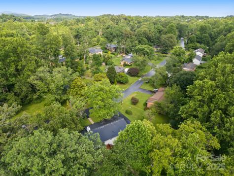 114 Greenfield Lane Hendersonville NC 28792