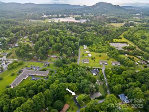 114 Greenfield Lane Hendersonville NC 28792