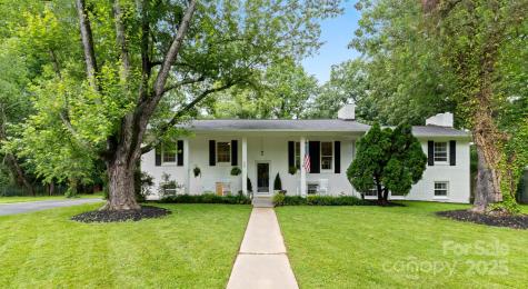 114 Greenfield Lane Hendersonville NC 28792
