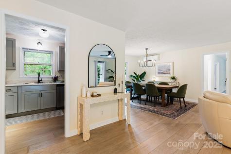 114 Greenfield Lane Hendersonville NC 28792