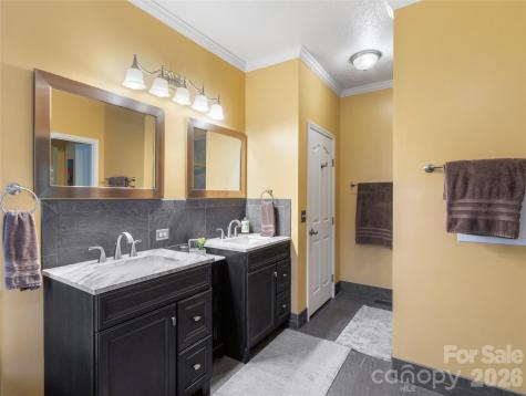 33 Copper Penny Lane Burnsville NC 28714