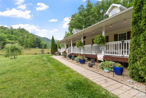 33 Copper Penny Lane Burnsville NC 28714