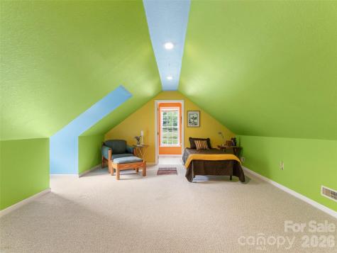 33 Copper Penny Lane Burnsville NC 28714
