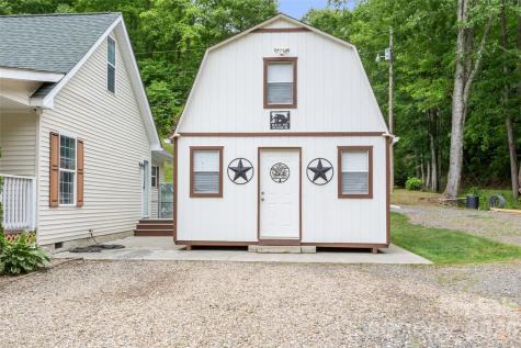 33 Copper Penny Lane Burnsville NC 28714