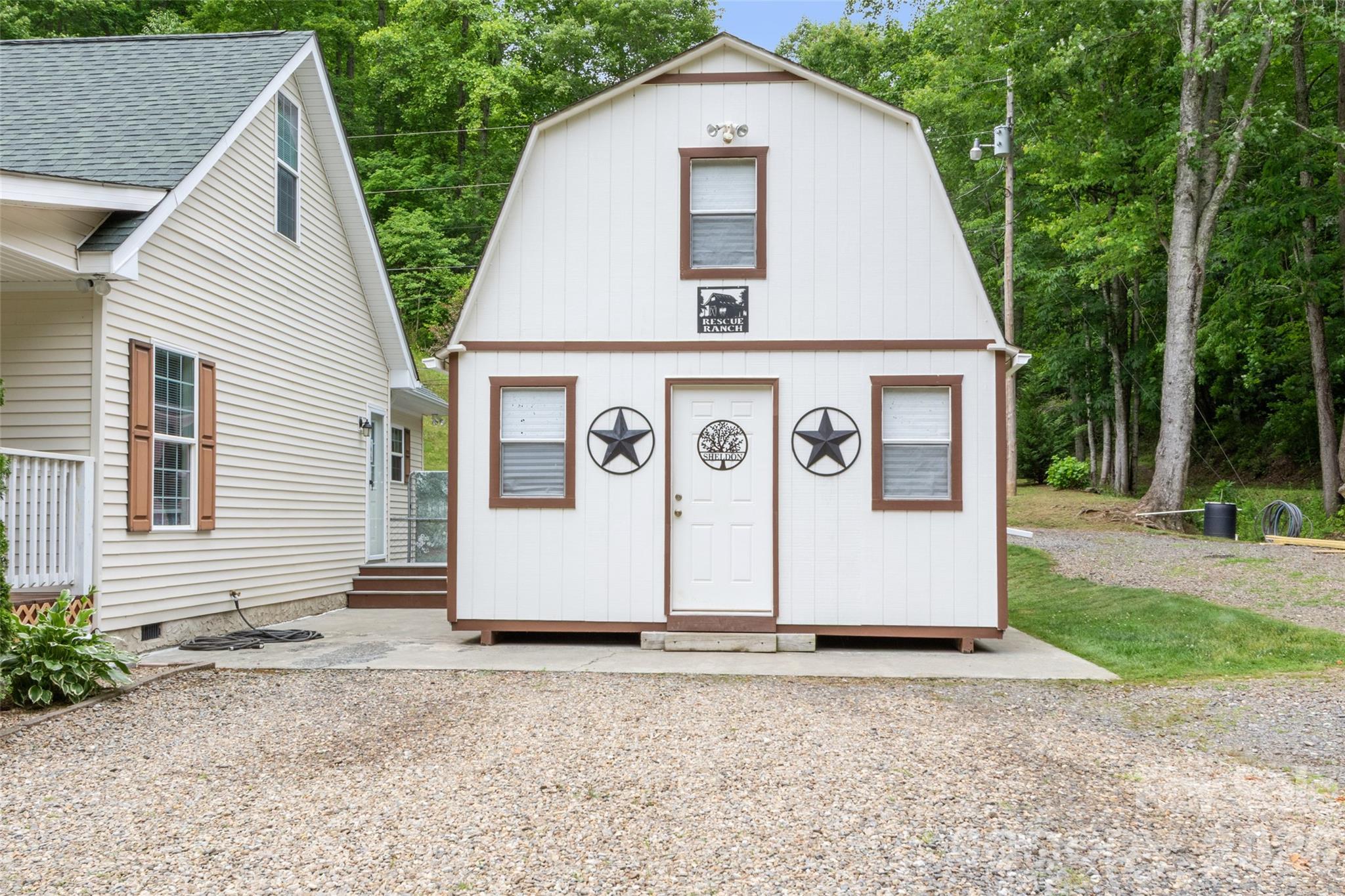 33 Copper Penny Lane Burnsville NC 28714