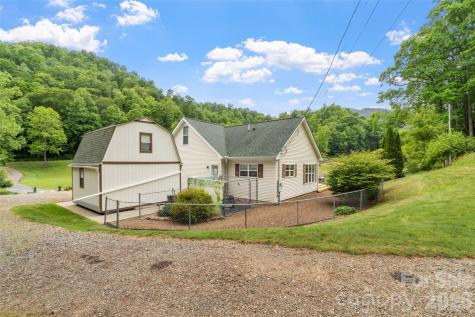33 Copper Penny Lane Burnsville NC 28714