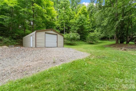 33 Copper Penny Lane Burnsville NC 28714