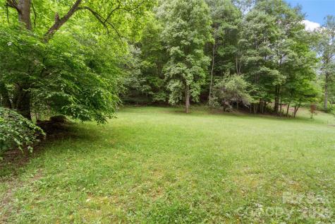 33 Copper Penny Lane Burnsville NC 28714