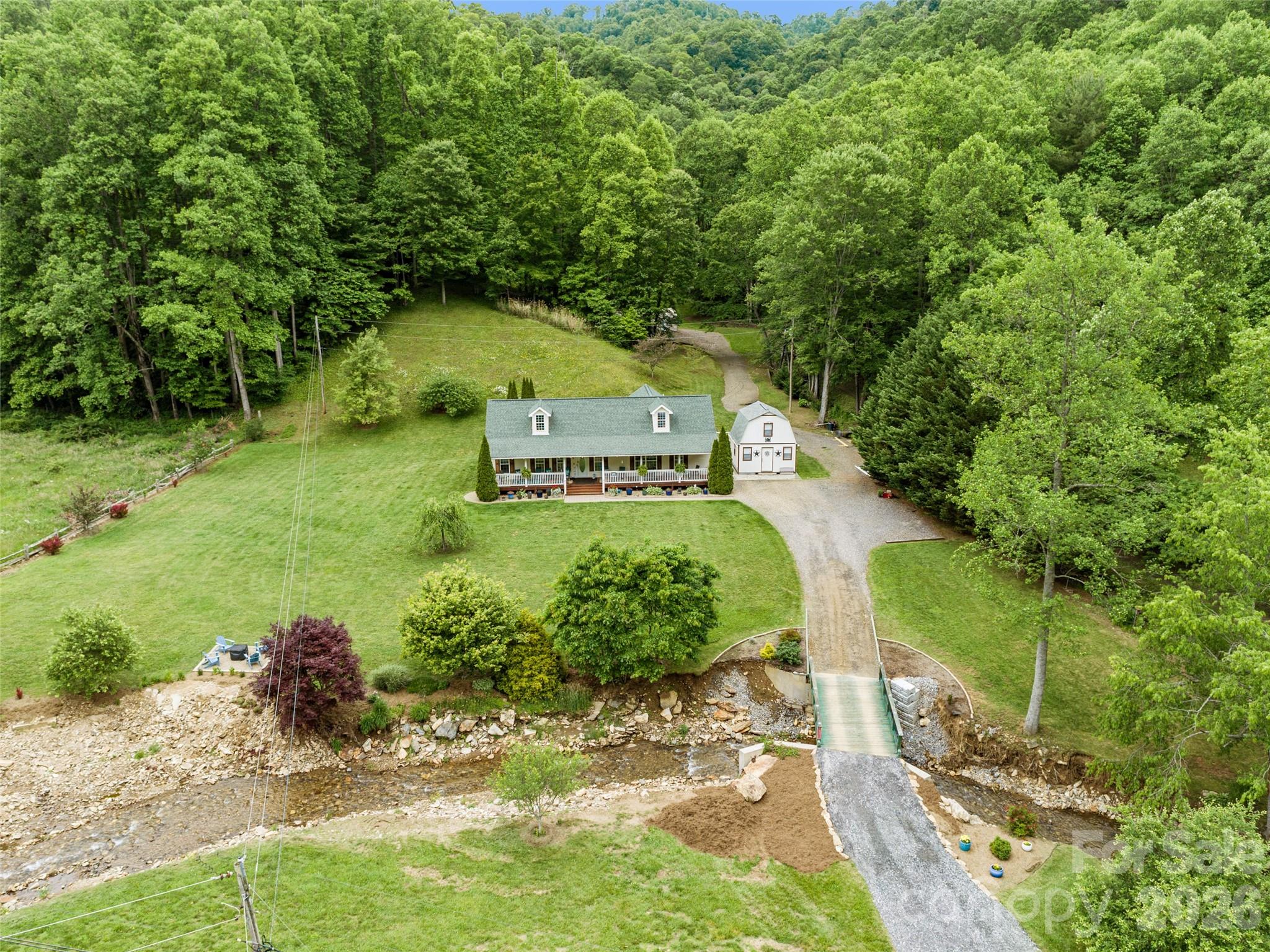 33 Copper Penny Lane Burnsville NC 28714