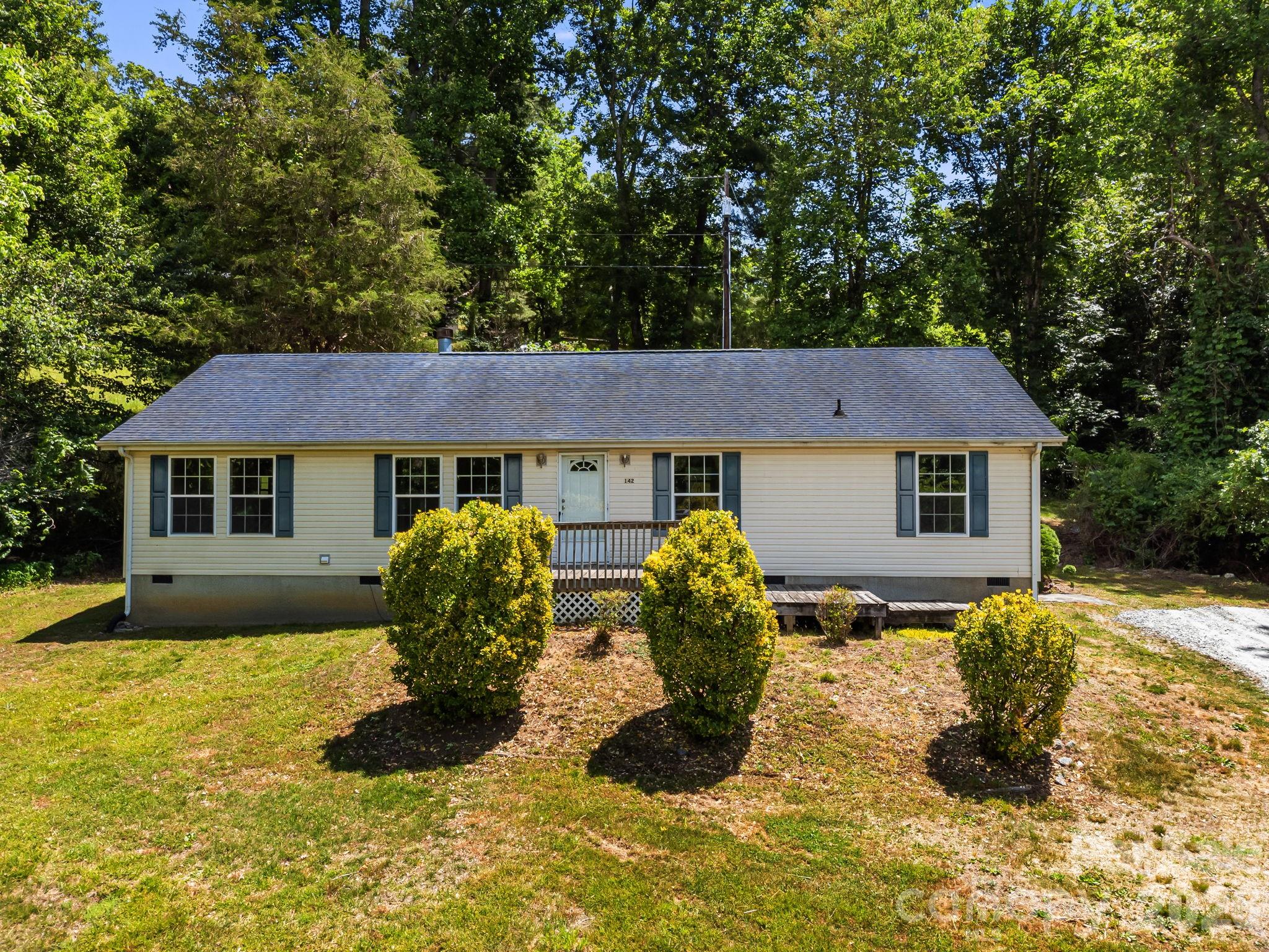 142 Josiah Lane Hendersonville NC 28792
